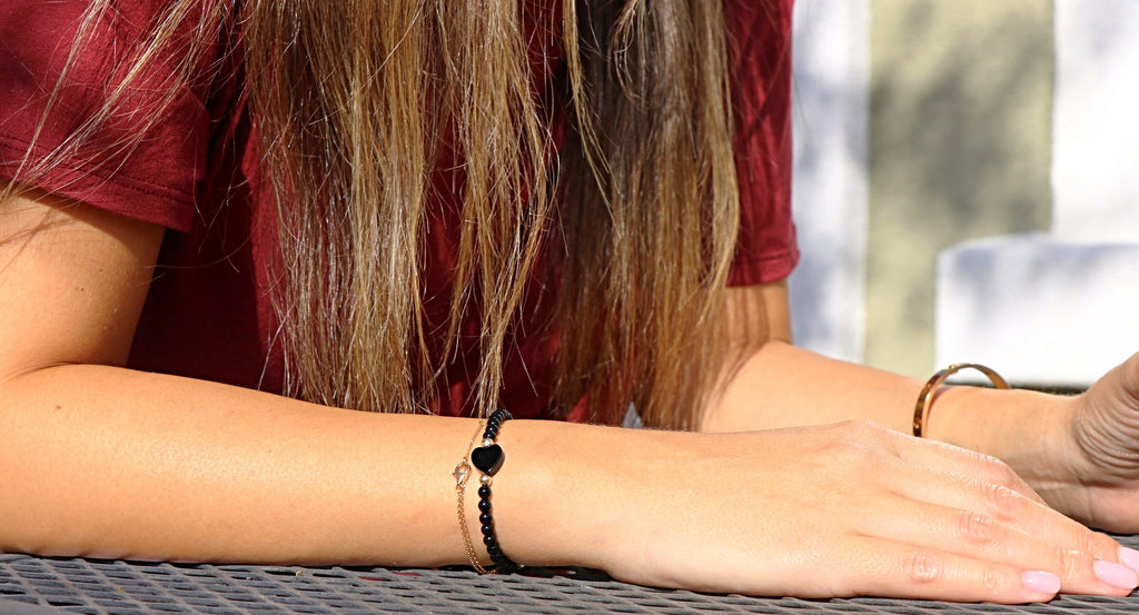 Black Heart Bracelet - Onyx beads
