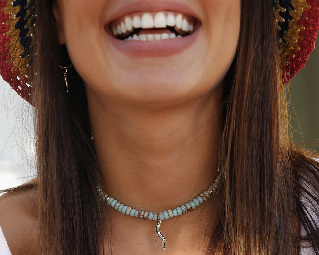 Cornecello Choker